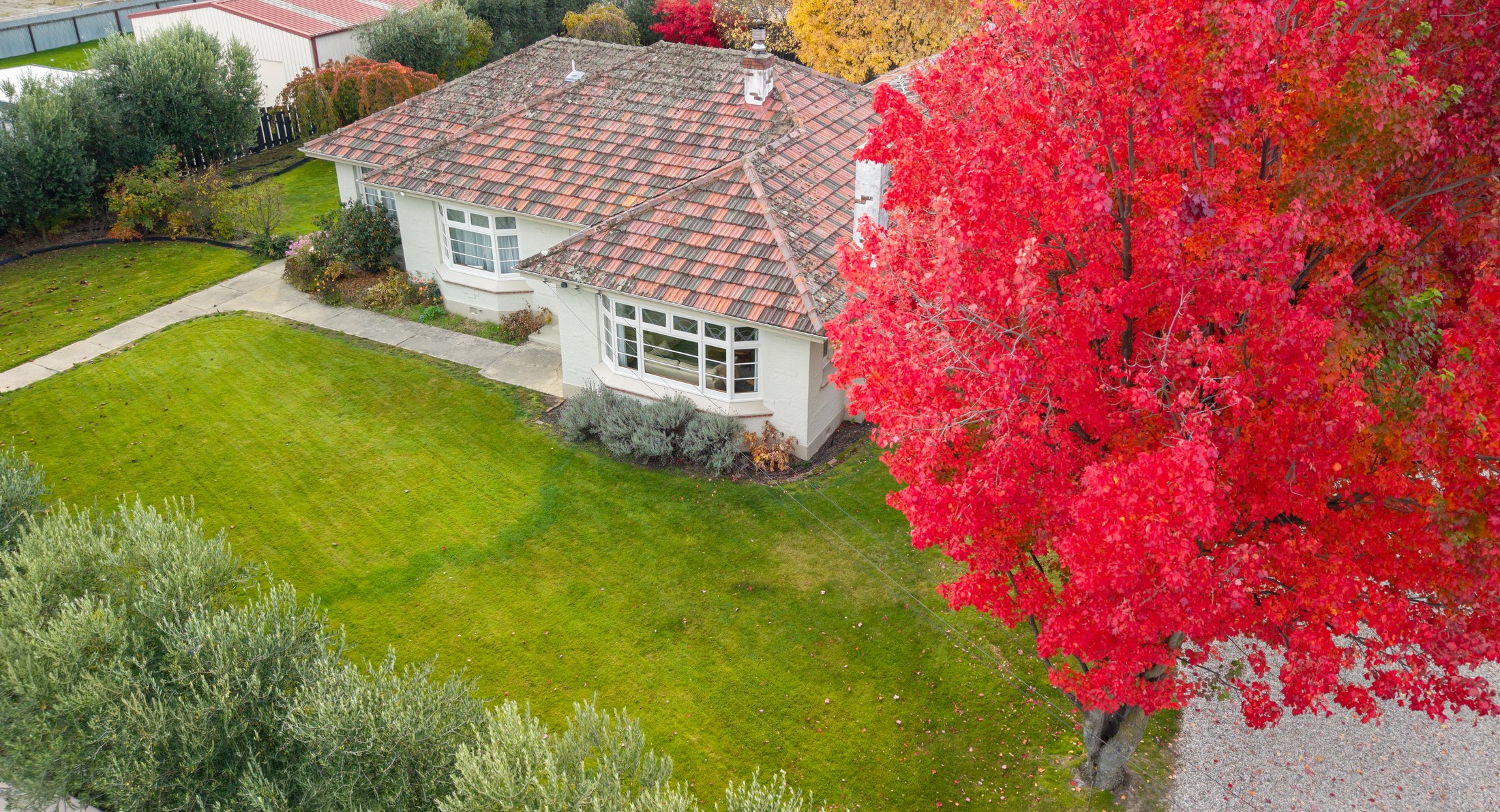 Elevated view of Clyde on Sunderland and garden
