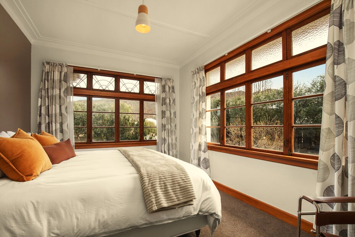 The Thomson bedroom